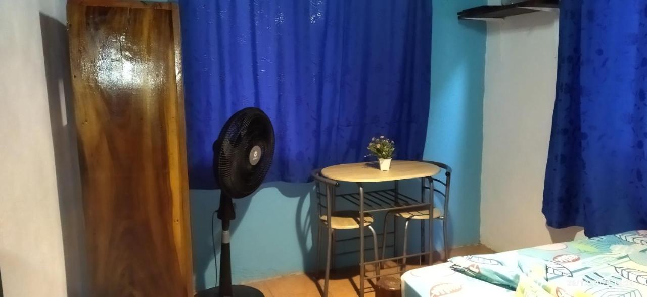 Hostel Marisol ซามารา ภายนอก รูปภาพ
