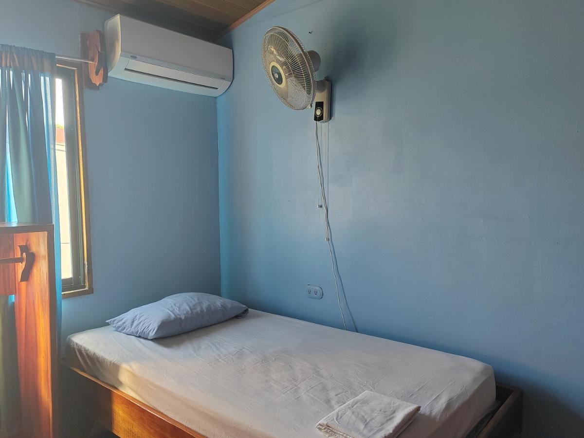 Hostel Marisol ซามารา ภายนอก รูปภาพ